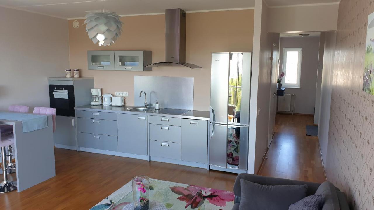 Seaview Apartment Pärnu Buitenkant foto