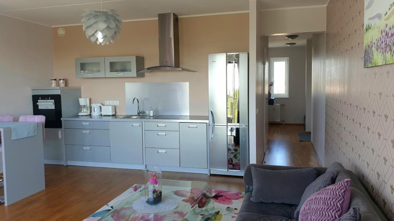 Seaview Apartment Pärnu Buitenkant foto