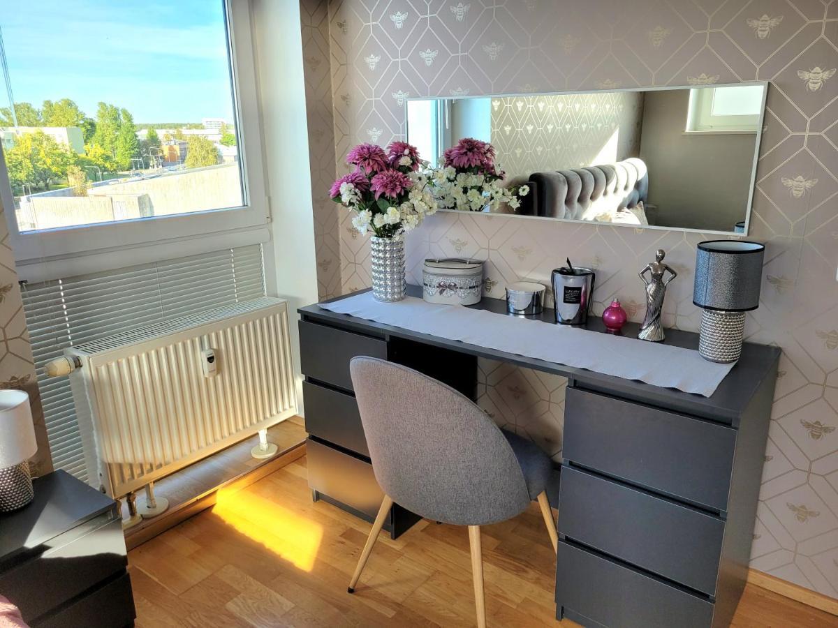 Seaview Apartment Pärnu Buitenkant foto